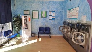 Abbigliamento sportivo, tute da sci e giacconi imbottiti